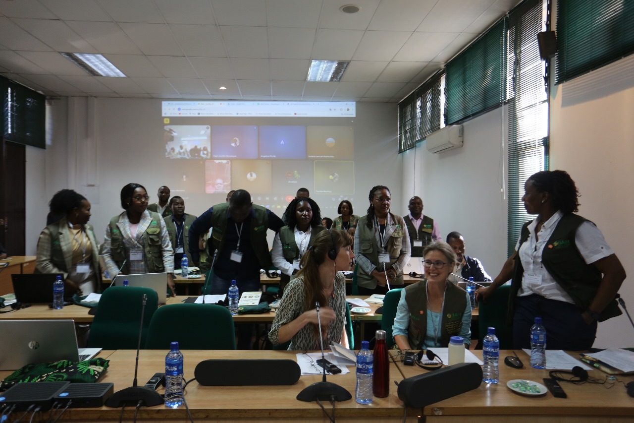 I Simpósio e celebração dos 12 anos de Conservação de Sementes da Flora Silvestre Nacional