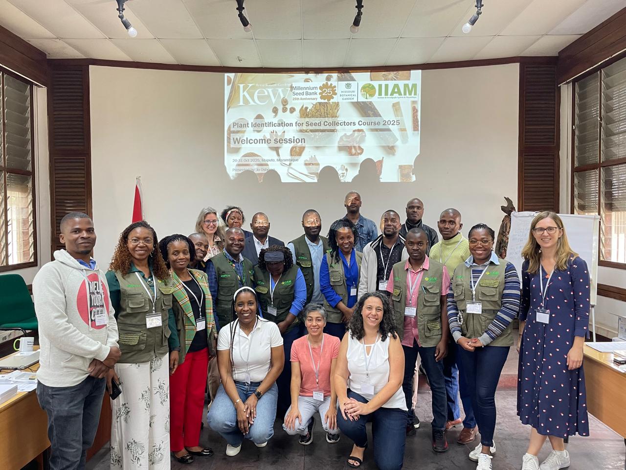 Participação dos técnicos do IIAM (Rede de Sementes Silvestres) no curso de Identificação de Plantas Tropicais