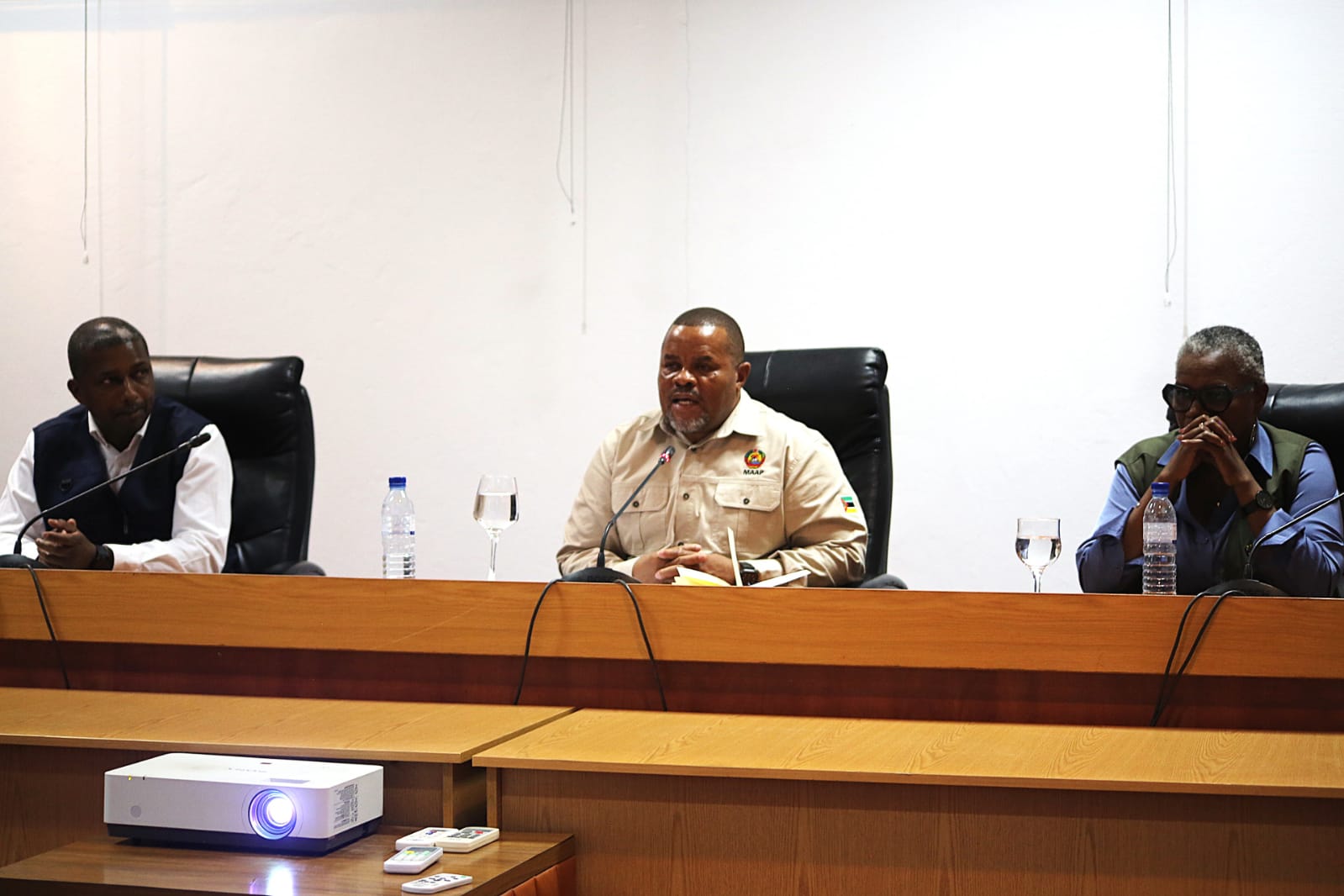 MINISTRO ROBERTO DEFENDE O REFORÇO DA INVESTIGAÇÃO AGRÁRIA PARA GARANTIR SOBERANIA ALIMENTAR